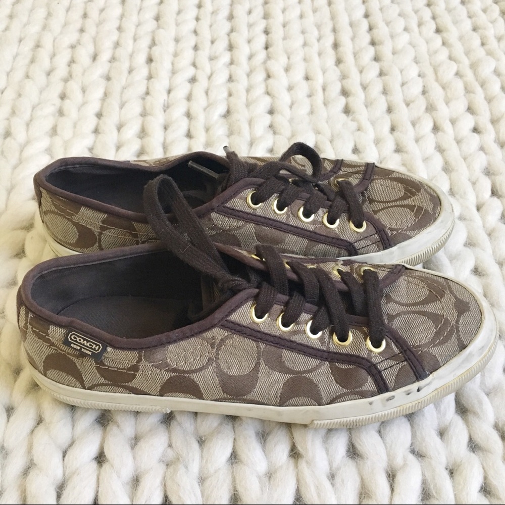 • COACH Kalyn Sneaker •